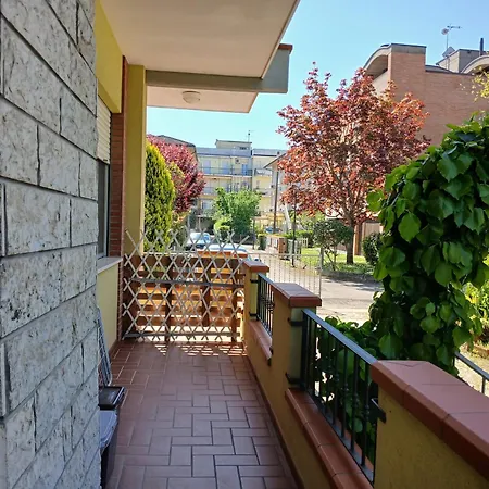 Cn039 - Cesenatico, Trilocale Con Giardino E Posto Auto