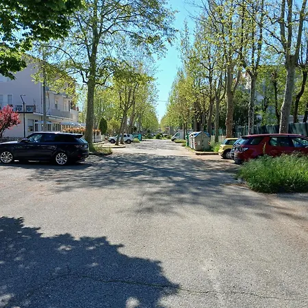 Appartement Cn039 - Cesenatico, Trilocale Con Giardino E Posto Auto